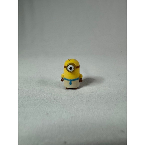 Despicable Me Minions Collectible Minifigure Lot - Picture 9 of 9